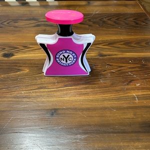 Empty bottle 3.3 without box. Bond No. 9 Bryant Park.